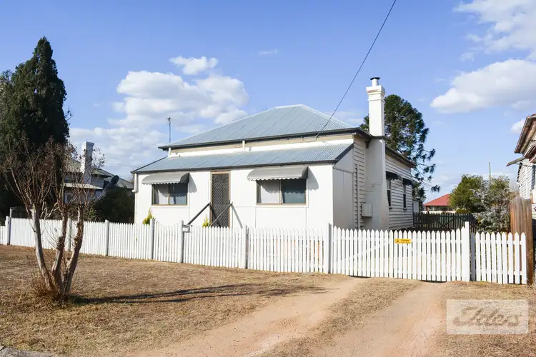 24 Lyons Street, Warwick QLD 4370