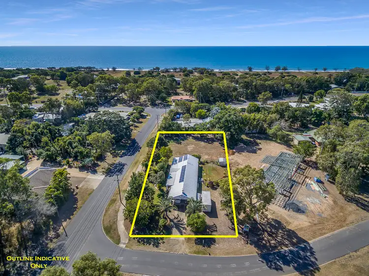 1 Elfin Court, Moore Park Beach QLD 4670