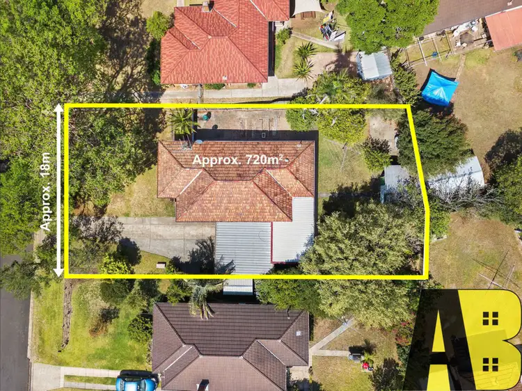 16 ELIZABETH CRESCENT, Northmead NSW 2152