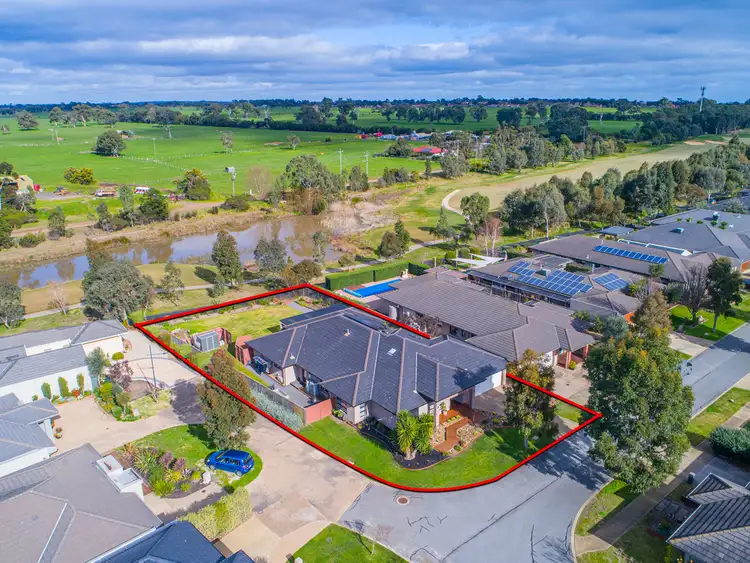 Fifth view of Homely house listing, 14 Leichhardt Court, Sandhurst VIC 3977