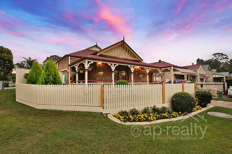 9 Birkenhead Crescent, Forest Lake QLD 4078