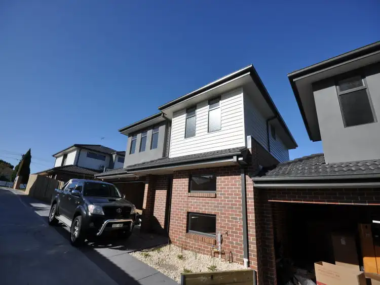 Main view of Homely unit listing, 4/17 View Street, Pascoe Vale VIC 3044