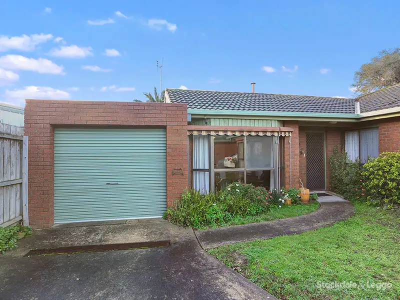 Main view of Homely unit listing, 3/27 Pinecrest Drive, Highton VIC 3216