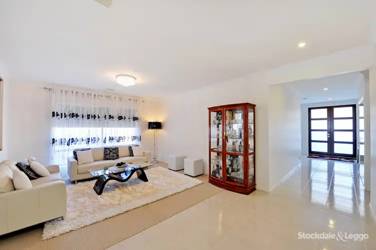 Fifth view of Homely house listing, 2 Coorong Court, Kialla VIC 3631