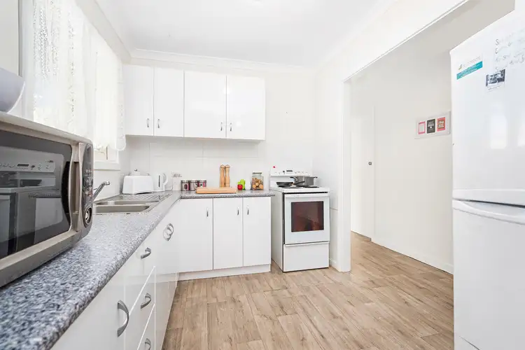 Fourth view of Homely house listing, 7 Watson Court, Utakarra WA 6530