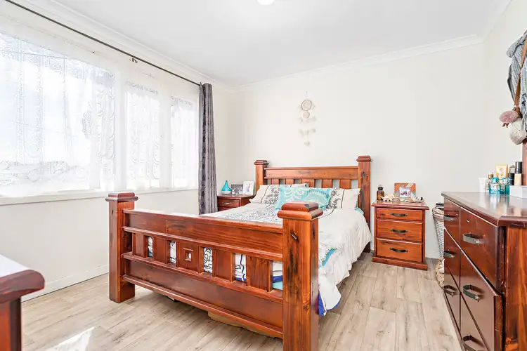 Sixth view of Homely house listing, 7 Watson Court, Utakarra WA 6530