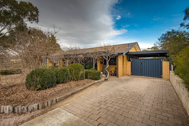 13 Bacchus Circuit, Kambah ACT 2902