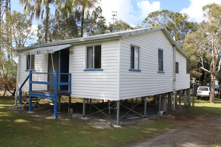 19 Gympie Road, Tin Can Bay QLD 4580