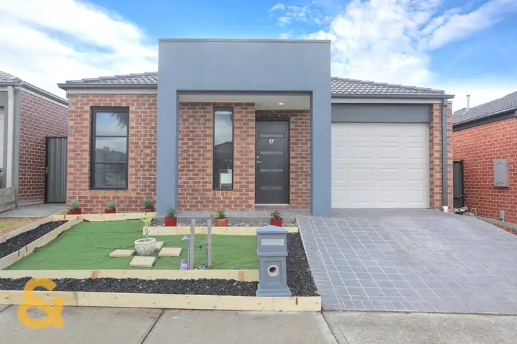 Main view of Homely house listing, 17 Viewside Crescent, Craigieburn VIC 3064