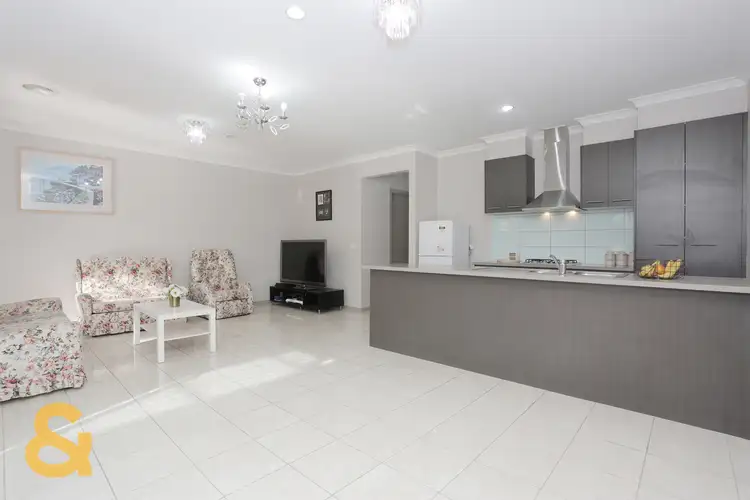 Fourth view of Homely house listing, 17 Viewside Crescent, Craigieburn VIC 3064