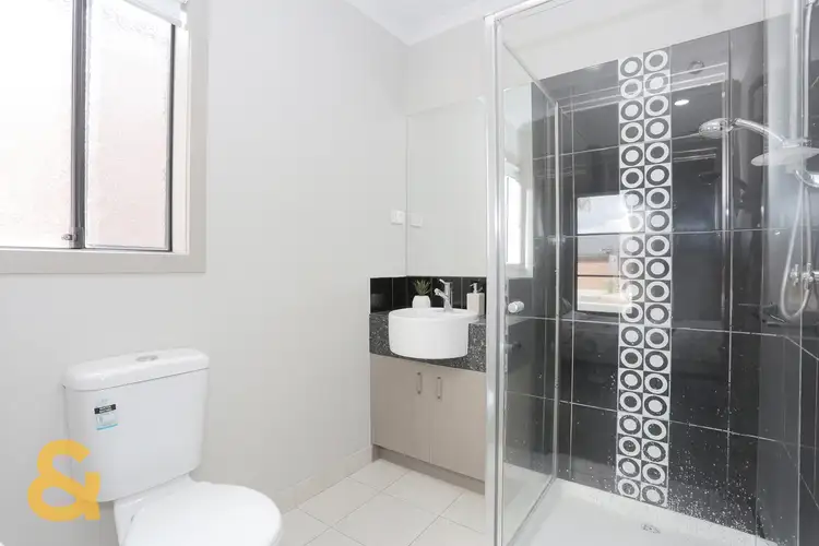 Sixth view of Homely house listing, 17 Viewside Crescent, Craigieburn VIC 3064