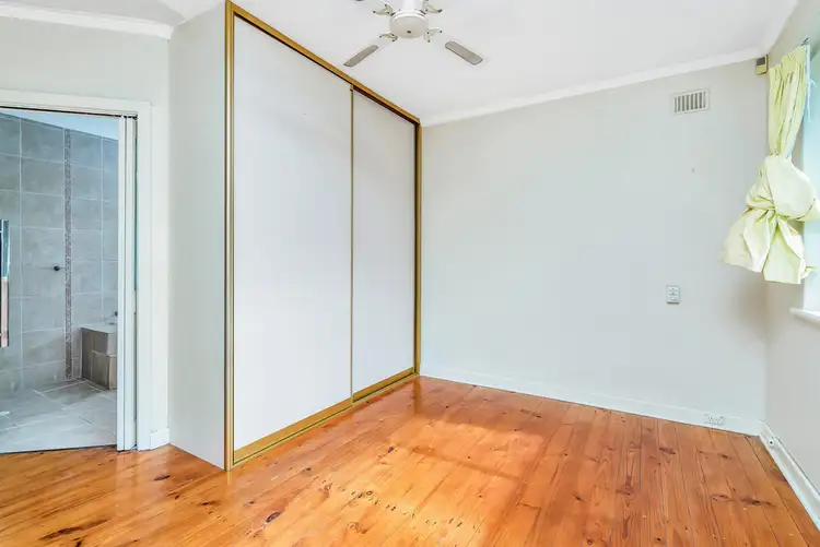 Fifth view of Homely house listing, 4 Alpha Road, Bellevue Heights SA 5050