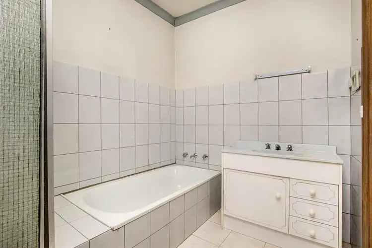 Fifth view of Homely house listing, 1/58 York Street, Strathmore VIC 3041