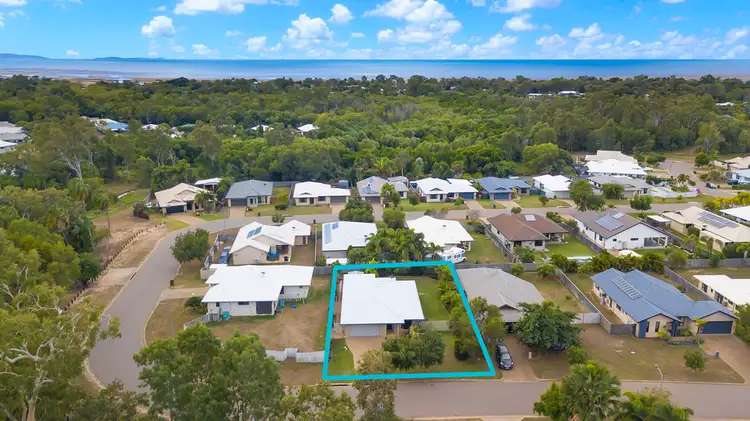 12 Anchorage Circuit, Bushland Beach QLD 4818