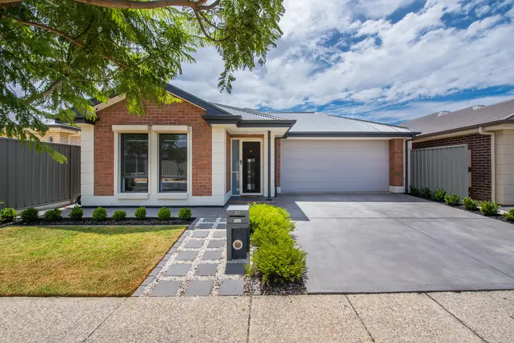 31 Sunrise Drive, Woodcroft SA 5162