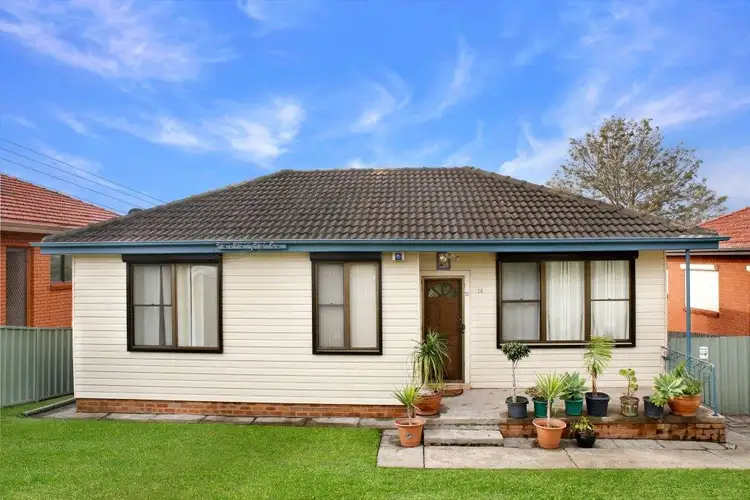 14 Derowie Crescent, Lake Heights NSW 2502