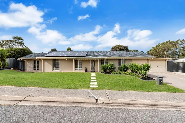 4 Iris Road, Aberfoyle Park SA 5159