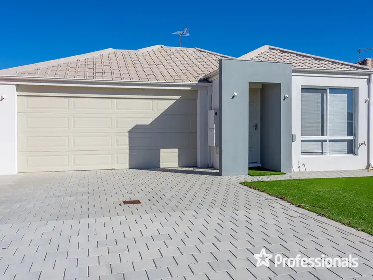 Second view of Homely house listing, 43 Minnie Grove, Hilbert WA 6112