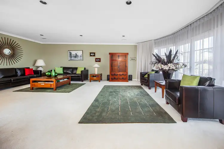 Seventh view of Homely house listing, 16 Kareelah Vista, O'malley ACT 2606