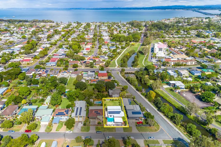 55 Deans St East, Margate QLD 4019