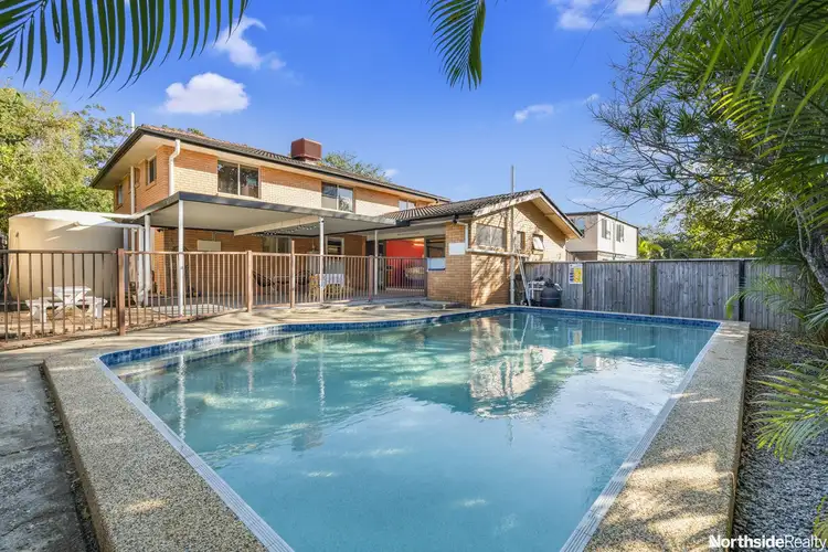 657 Albany Creek Rd, Albany Creek QLD 4035