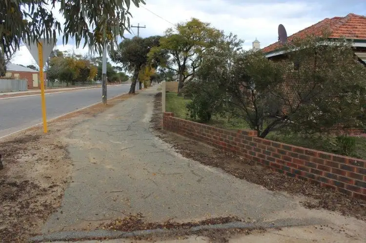 Fifth view of Homely house listing, 3 French Avenue, Merredin WA 6415