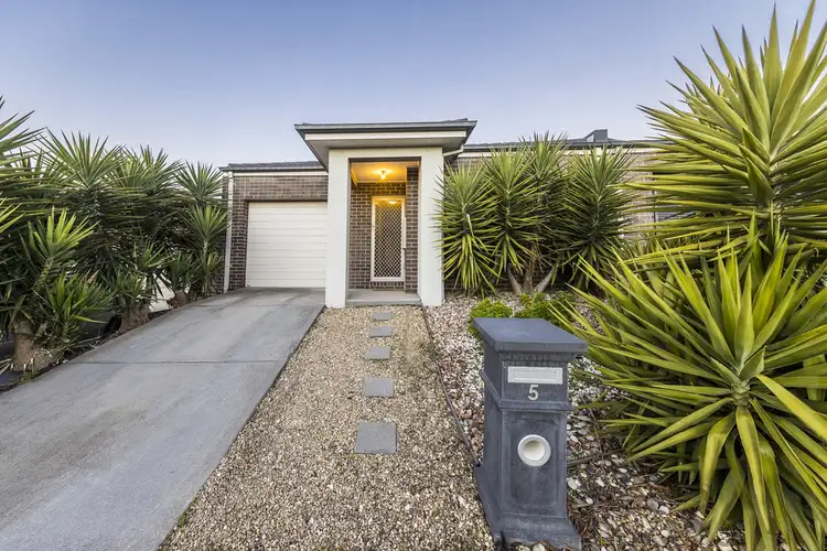 Main view of Homely house listing, 5 Pearl Drive, Craigieburn VIC 3064