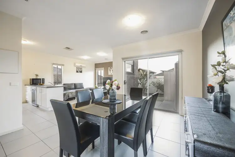 Second view of Homely house listing, 5 Pearl Drive, Craigieburn VIC 3064
