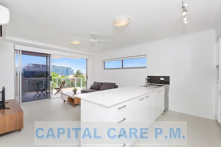 206/40 Mascar St