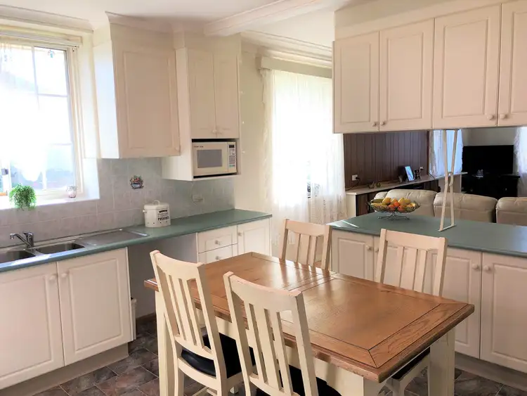 Sixth view of Homely house listing, 10 Barellan Street, Griffith NSW 2680