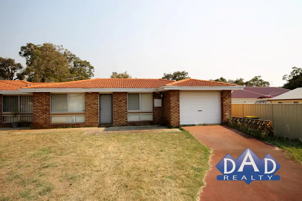 Main view of Homely unit listing, 1/11 Laura Avenue, Australind WA 6233