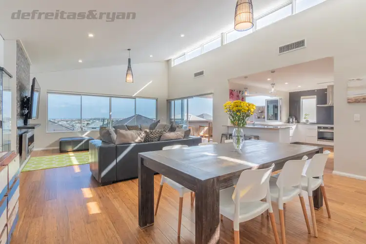 28 Spinnaker Heights