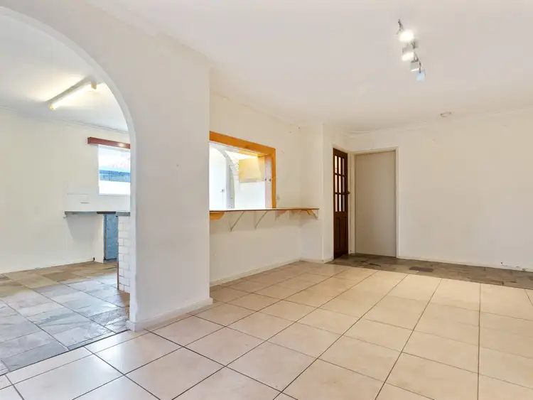 Sixth view of Homely house listing, 5 Brett Place, Gosnells WA 6110