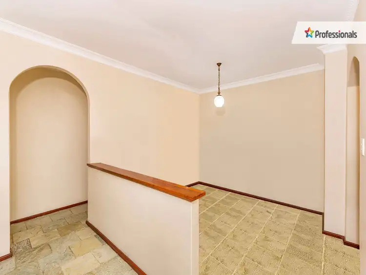 Sixth view of Homely house listing, 68 Dealy Close, Cannington WA 6107