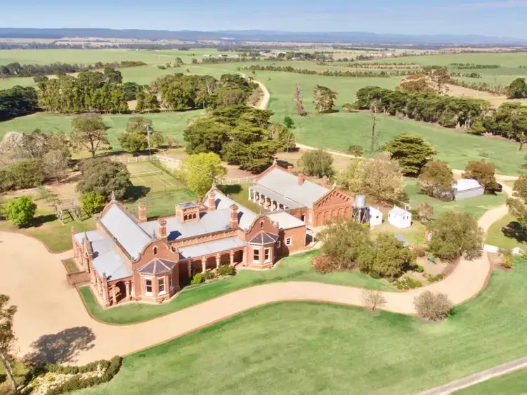3045 Princes Highway