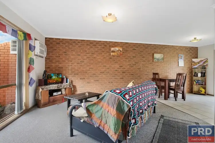Third view of Homely unit listing, 3 / 4 Paramount Court, Wodonga VIC 3690