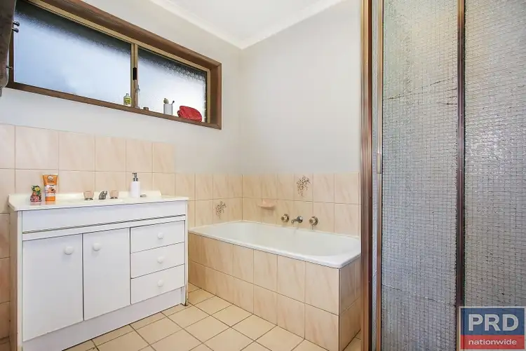 Seventh view of Homely unit listing, 3 / 4 Paramount Court, Wodonga VIC 3690