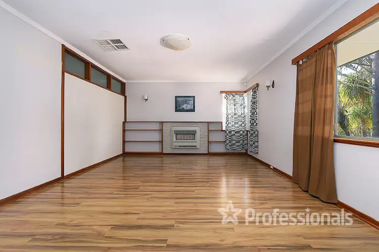 Seventh view of Homely house listing, 4 Lorenzo Street, Thornlie WA 6108