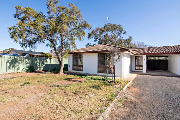 9(a) & (b) Newcombe Court, Dubbo NSW 2830