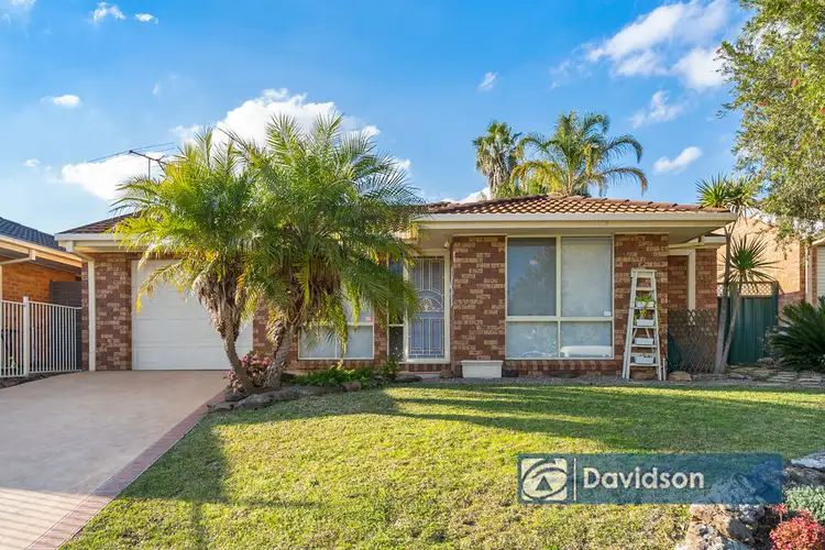 6 Conroy Road, Wattle Grove NSW 2173