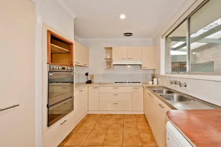 Fifth view of Homely house listing, 3 Townsend Court, Lalor VIC 3075