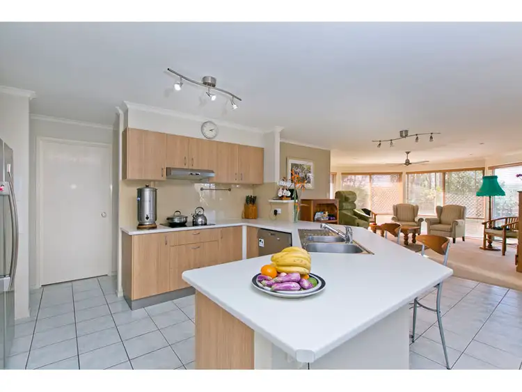 Third view of Homely house listing, 8 Kingsbury Court, Alexandra Hills QLD 4161