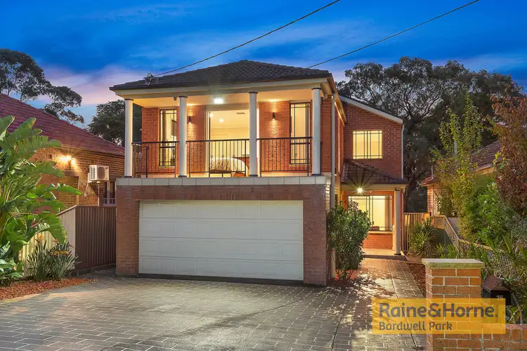 15 Oatley Street, Kingsgrove NSW 2208