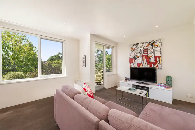 Main view of Homely apartment listing, 6/4-6 Auburn Grove, Hawthorn East VIC 3123