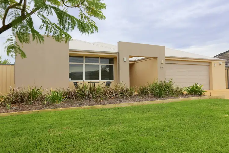 10 Wisely Court, Aubin Grove WA 6164