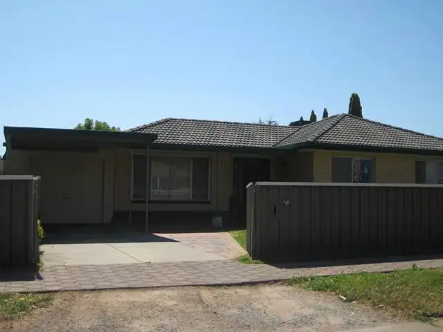 25 KARYN CRESCENT