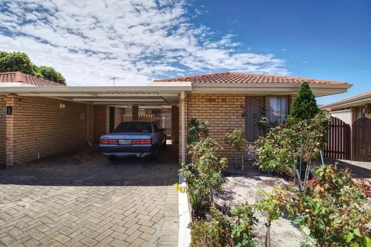 2/11 Merope Close, Rockingham WA 6168