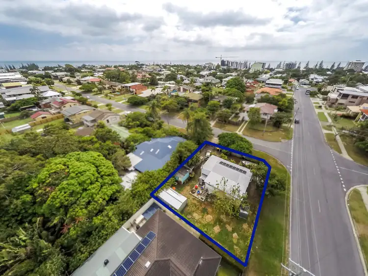 Third view of Homely house listing, 37 Seaville Avenue, Scarborough QLD 4020