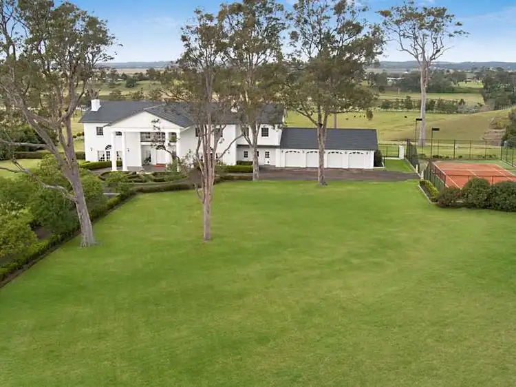 15 Walter Parade, Black Hill NSW 2322