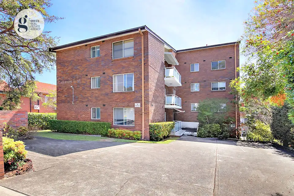 Main view of Homely unit listing, 8/5 Maxim Street, West Ryde NSW 2114